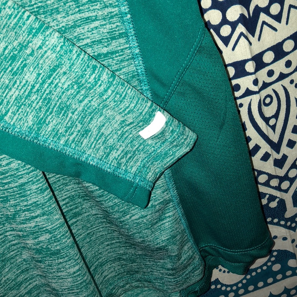 Turquoise fitted tee - Picture 2 of 4